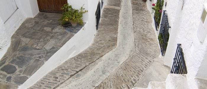 Calle típica de La Alpujarra.