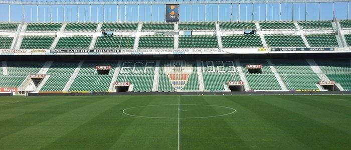 Estadio Manuel Martínez Valero.