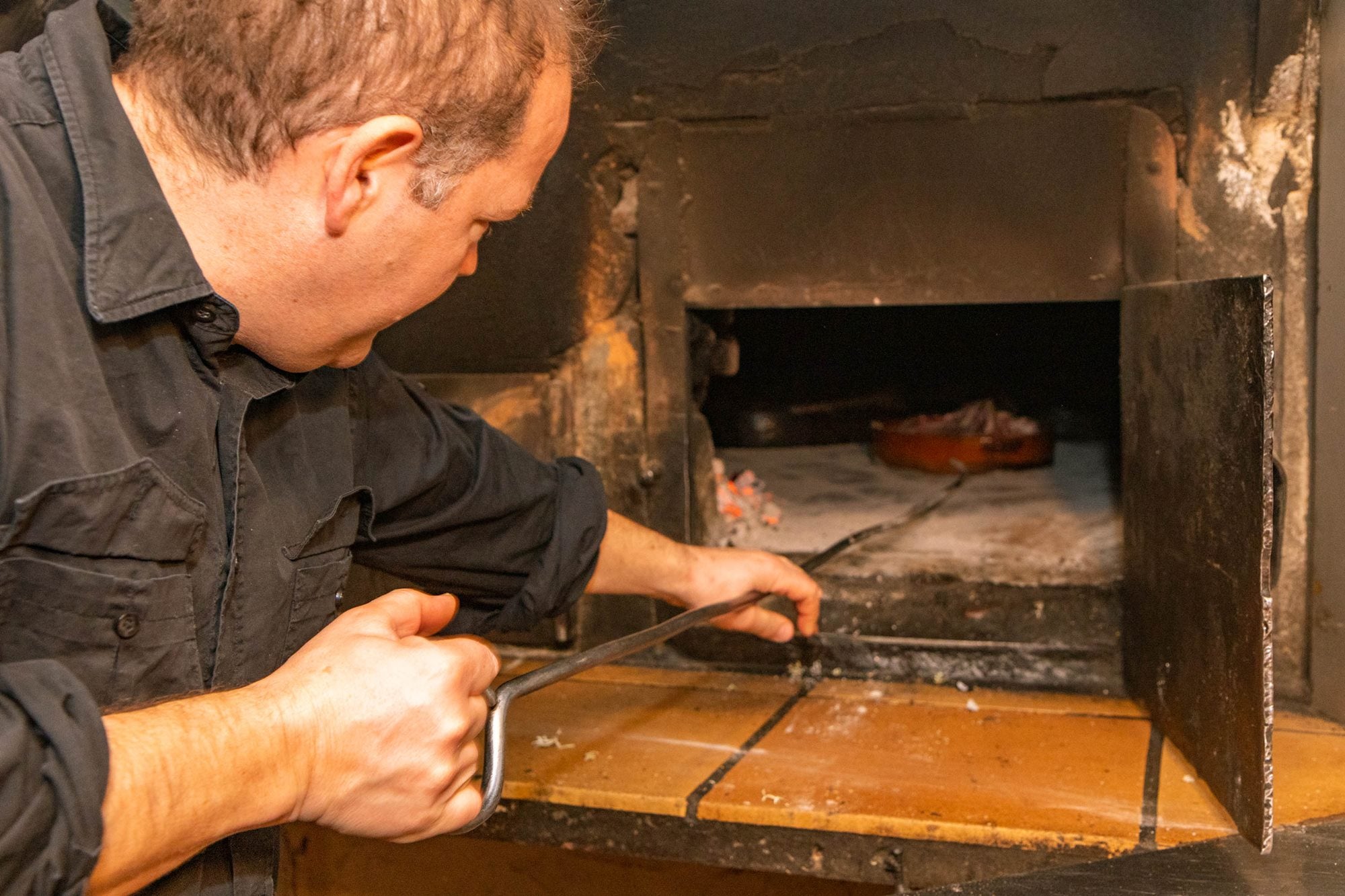 Ganadería propia y maestros del horno del piedra.