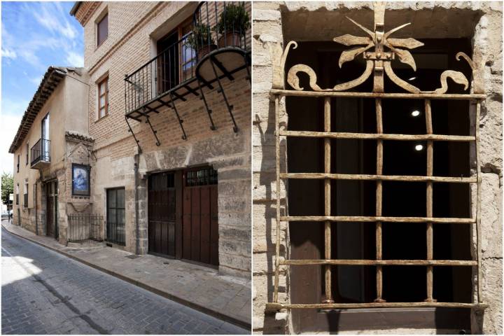 A la derecha la famosa "reja dorada". A izquierda, la calle Judería.