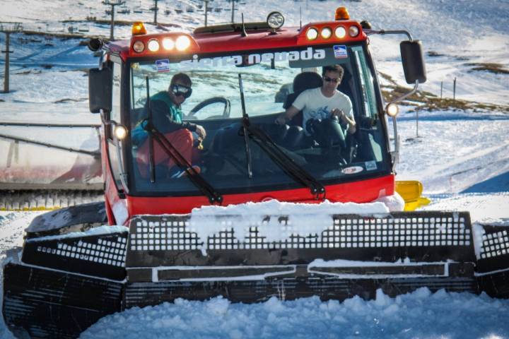 Actividades en Sierra Nevada (Granada): pisando nieve