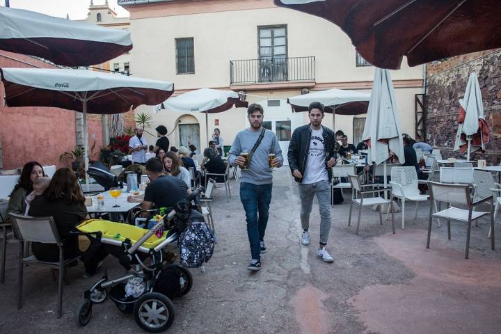 El espacio cuenta con música, teatro, poesía y exposiciones.