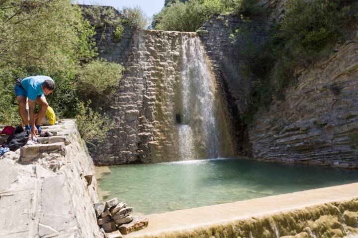 Cascada D’os Lucas (Biescas, Huesca) piscina artificial