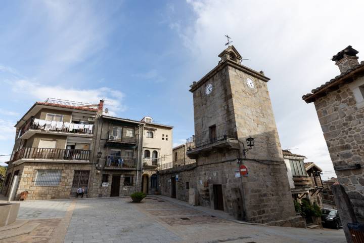 Castañar Piedralaves Torre del Reloj