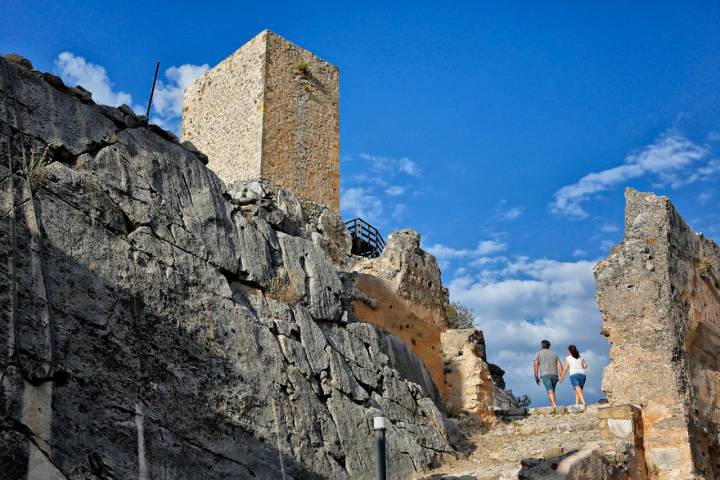 La Torre del Homenaje se levantó sobre la roca más alta.