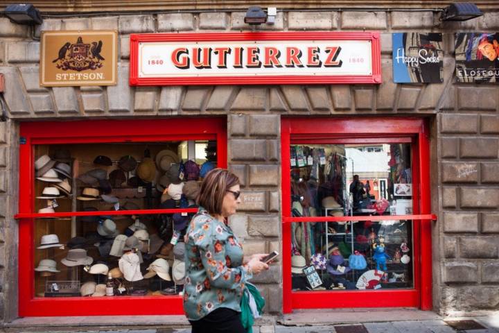 Pamplona - Tienda de boinas y sombreros