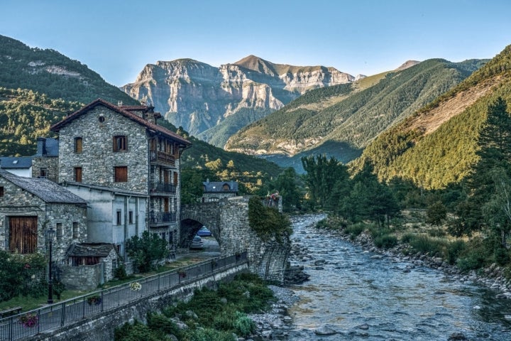 Broto, uno de los pueblos más bellos de Huesca. Broto, uno de los pueblos más bellos de Huesca.