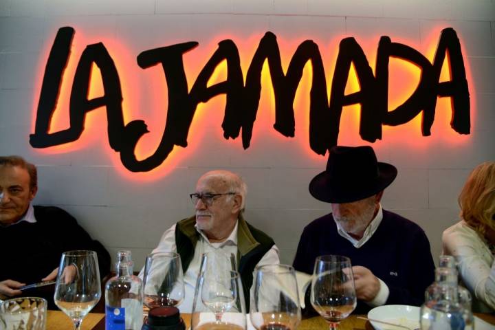 Ambiente en el restaurante La Jamada, Burgos.