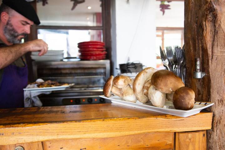 Zugarramurdi (Valle del Baztán): boletus en la Herriko Jatetxea