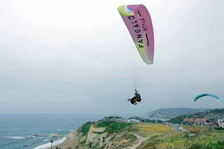 Flysch de Bizkaia en Getxo parapente