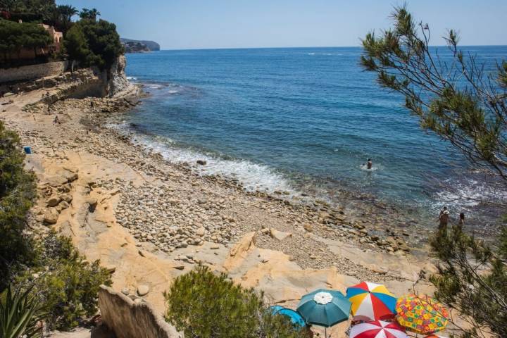 Vista de la cala Llobella, en Benissa, Alicante.