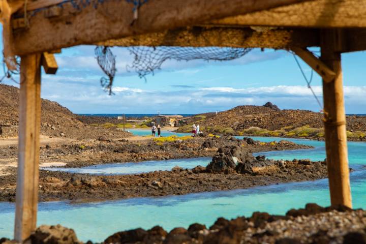 El Puertito, único asentamiento de la isla donde hay chozos de pescadores.