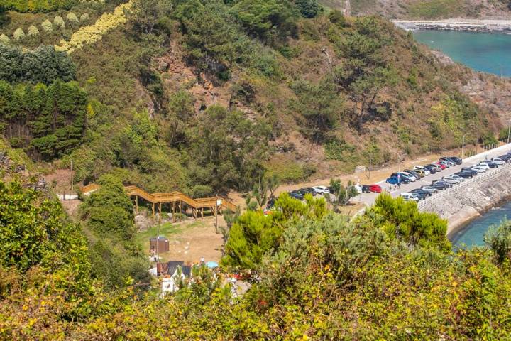 escalera coches fonte baxa