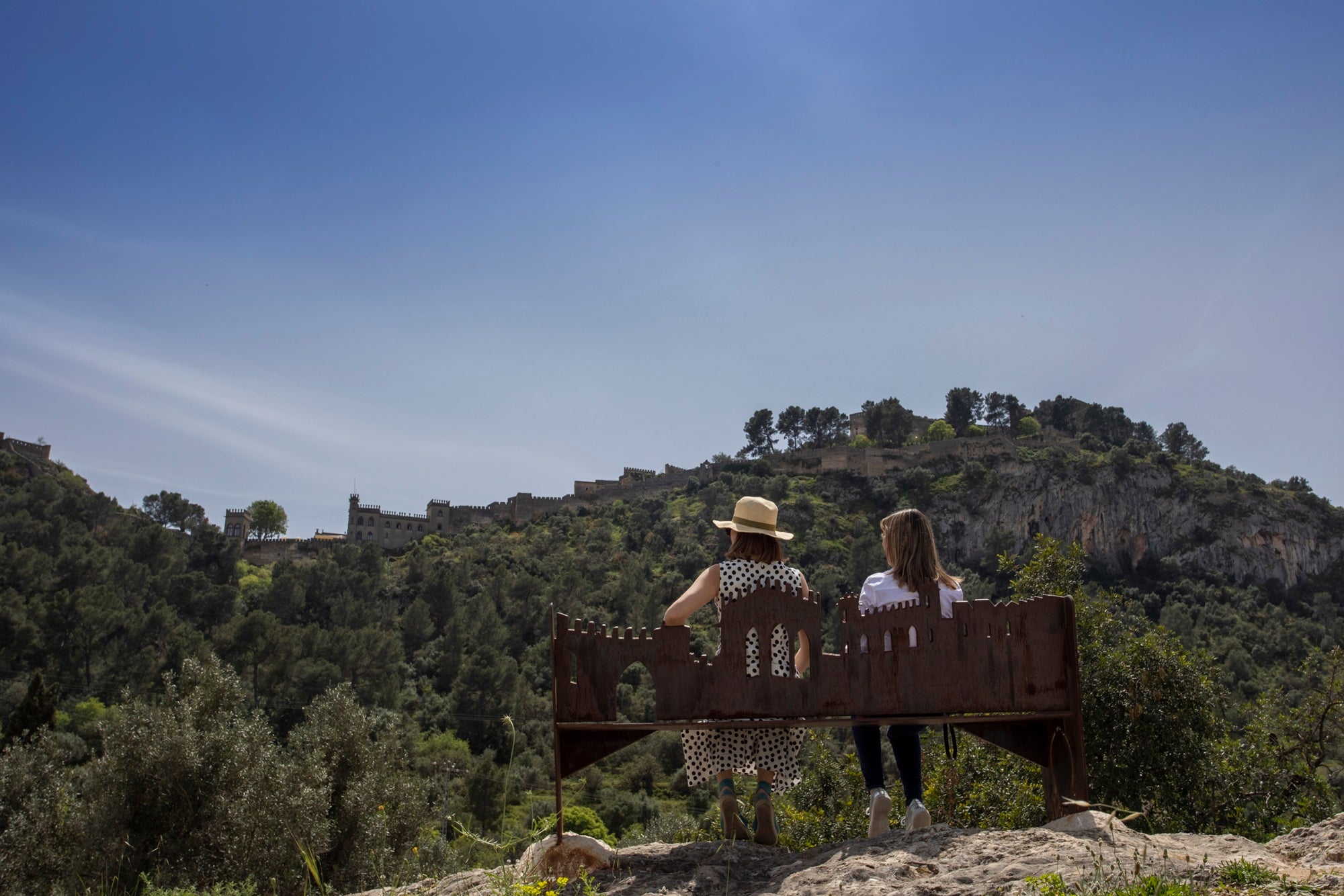 Los Borgia Com. Valenciana Etapa 2 banco con vistas al castillo