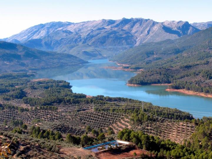 Junto al Pantano del Tranco, en la Sierra de Cazorla, el eclipse lunar del 7 de agosto será espectacular.