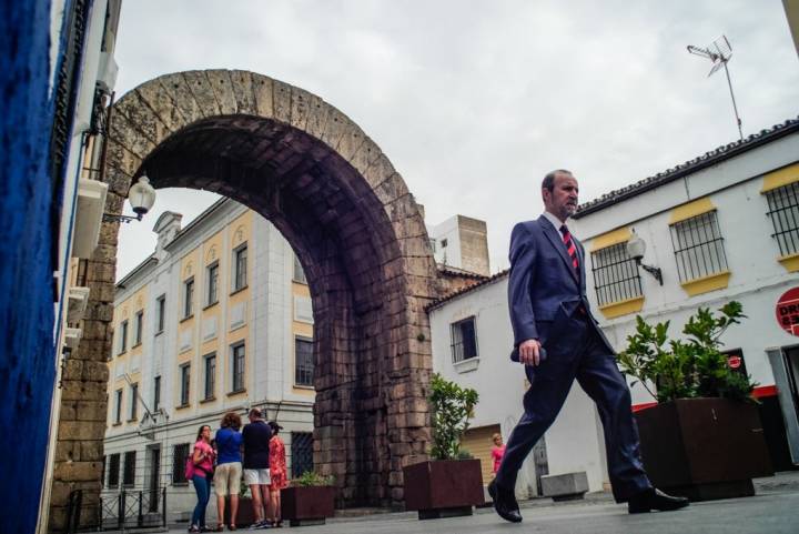 El Arco de Trajano, si tampoco era de él, ¿de quién era?