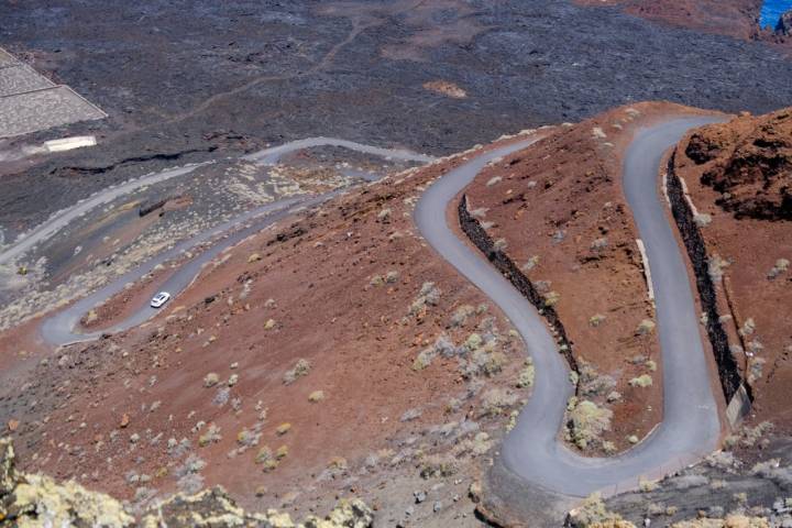 Carretera que lleva al Mirador de Lomo Negro I.