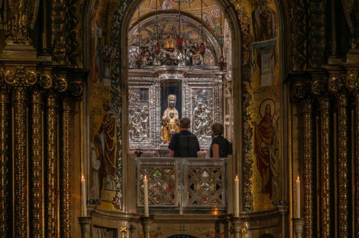 Monasterio de Montserrrat: camarín de la Virgen de Montserrat