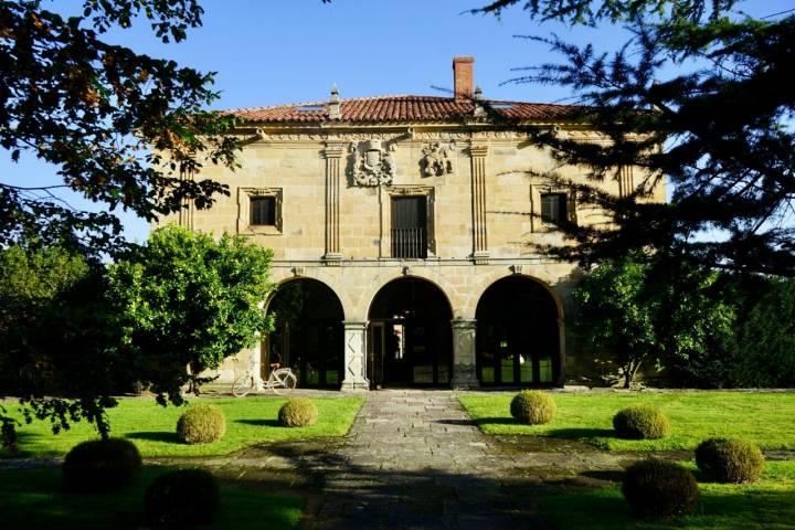 Fachada del hotel 'Helguera Palacio'