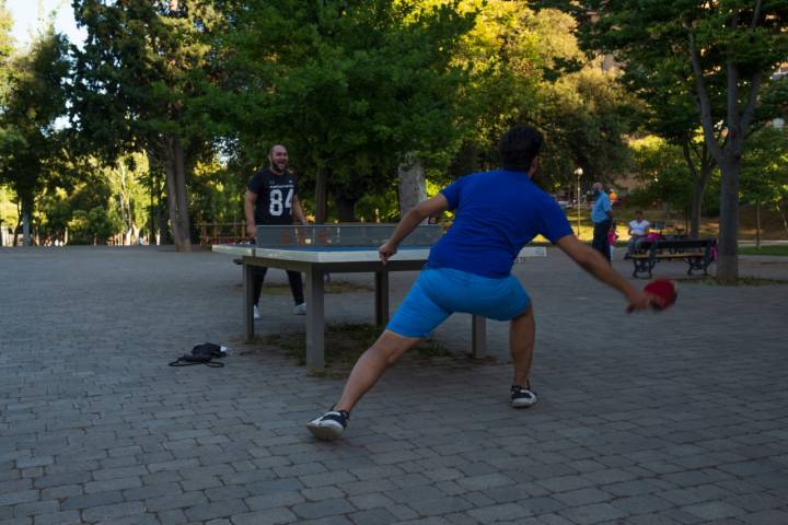 Parques de Zaragoza: Parque Bruil (mesas de ping pong)