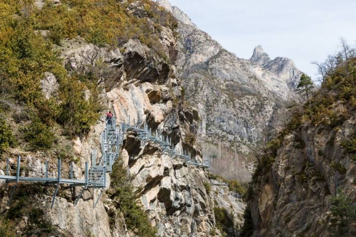 Pasarelas Panticosa (Huesca): pasarela sobre la garganta (apertura)