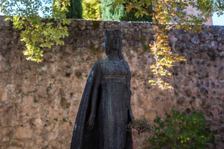 escultura cristina de noruega covarrubias