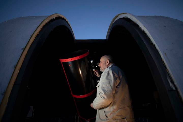 Joaquín se construyó su propio observatorio con ayuda de Internet