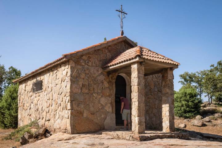 Ermita de la Virgen del Espino en Navaluenga