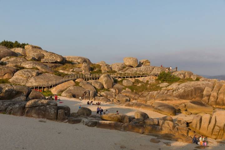 Paseo Pedras Negras