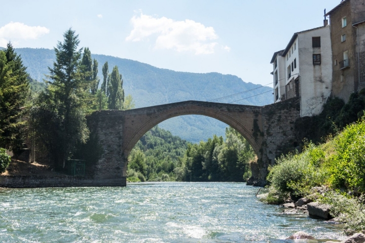 Puente del monasterio de Gerri de la Sal.