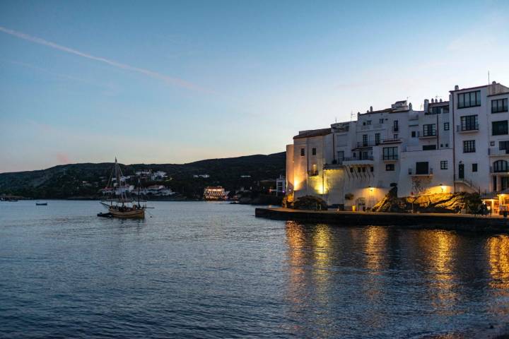 Cadaqués: anochecer