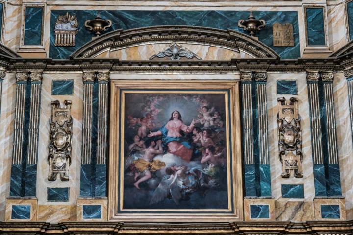 La Asunción de la Virgen, obra de Francisco Goya, en el altar de la iglesia Nuestra Señora de la Asunción.