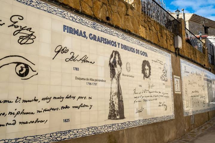 Murales cerámicos dedicados a conocer más la personalidad y el arte goyesco.