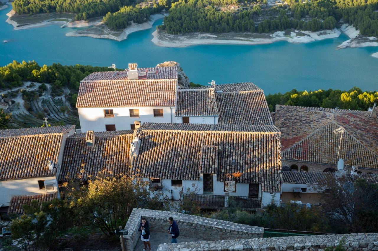 Ruta por Guadalest casas y pantano