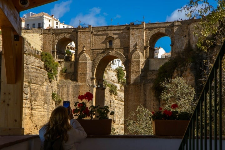 Puente Nuevo desde el Desfiladero del Tajo