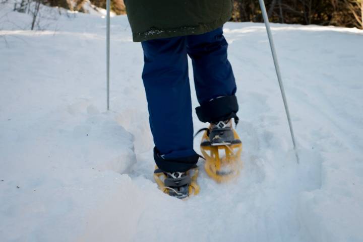 Primeros pasos para comprobar que las raquetas son asequibles a todas las edades y profundidades de la nieve.