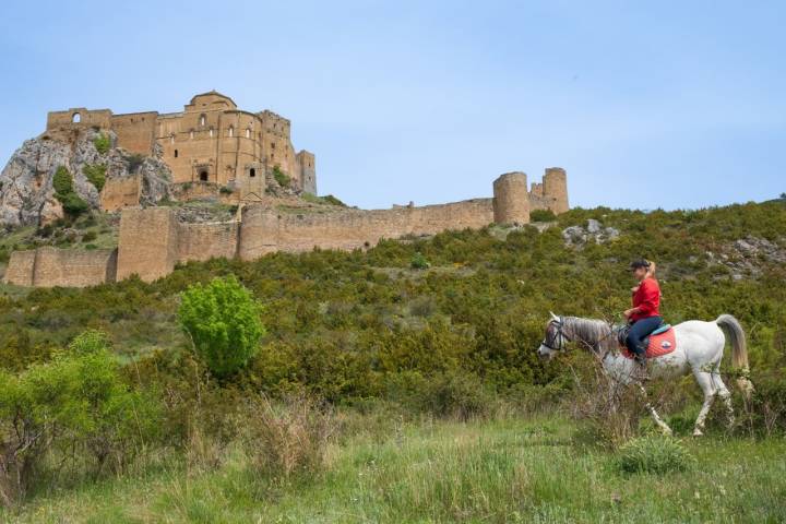 Aitana Hípica Castillo Loarre