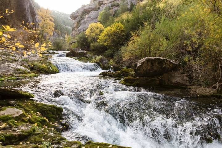 Saltos de agua en el río Pitarque