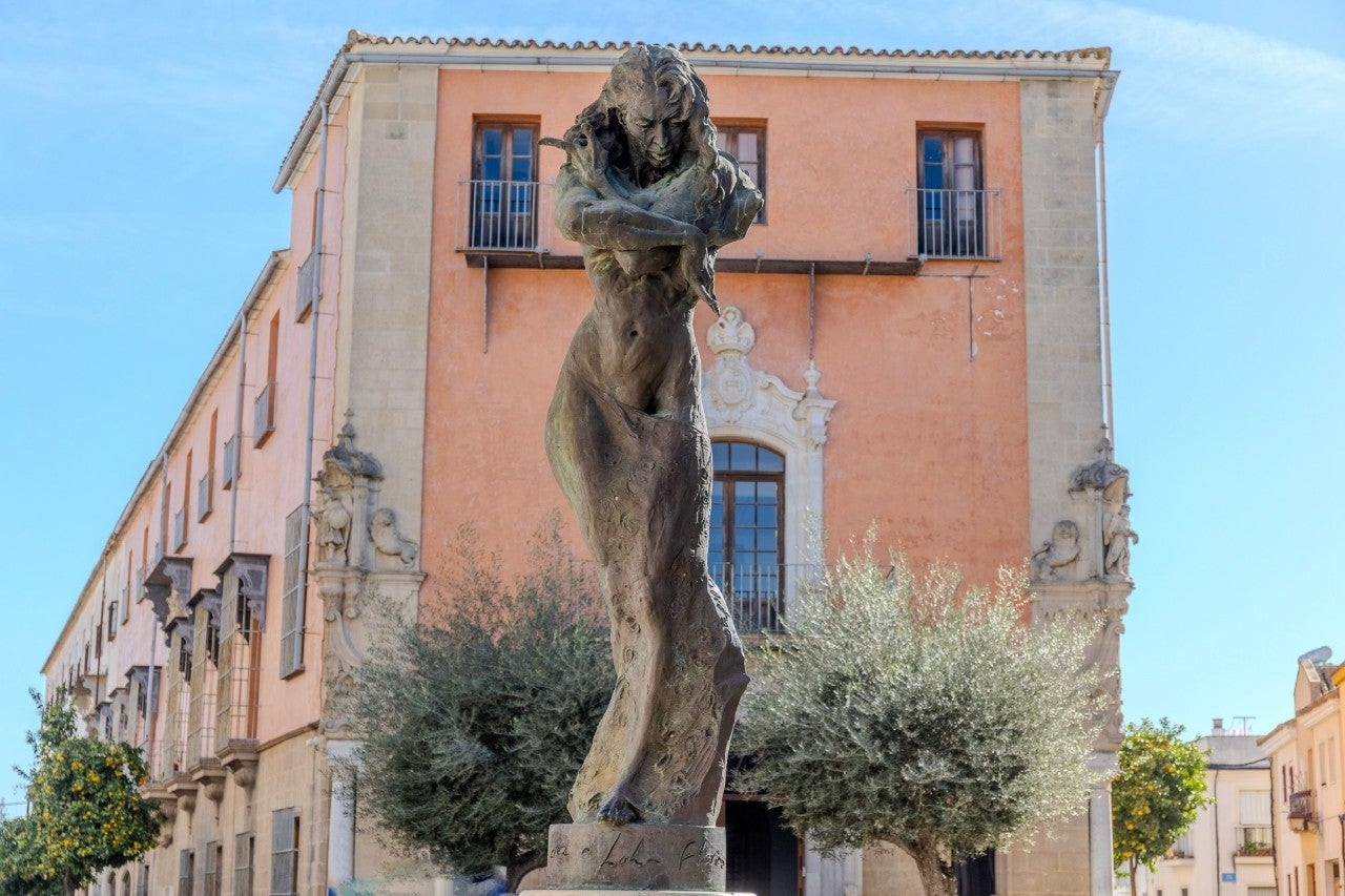 Monumento a Lola Flores.