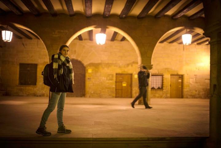 Soportales de la plaza mayor de La Fresneda.