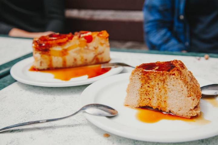 Tarta de piña y quesillo del bar Los Bailaderos, del parque rural de Teno, en Tenerife.