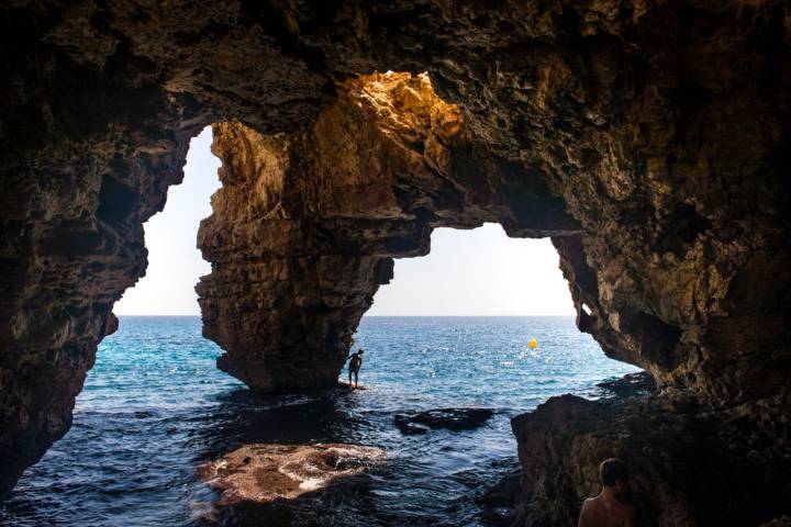 playa Moraig  de Benitachell,  Cueva el Arcs