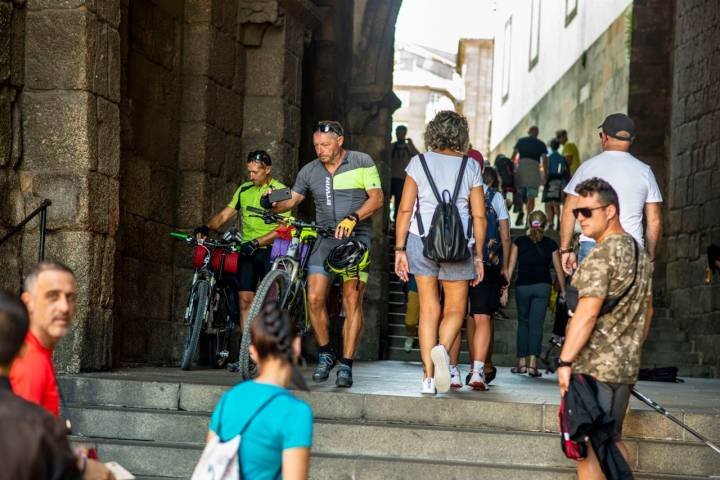 Las bicis son otra forma de peregrinación en auge.