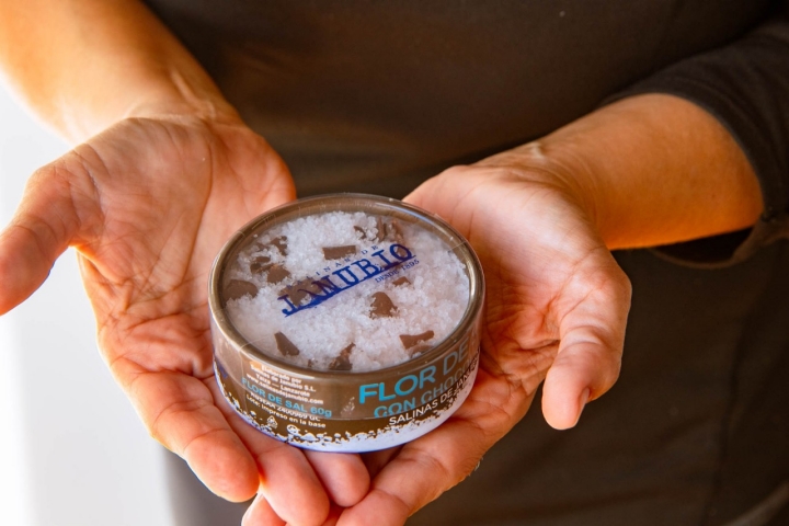 Sal con chocolate.