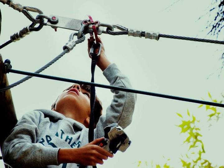 Aventura y emociones fuertes para los más pequeños. Foto: Forestal Park Guadarrama.