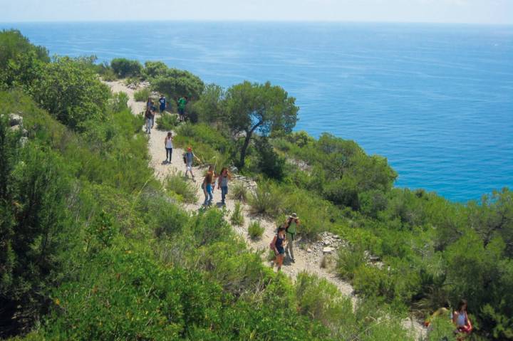 Senderistas por el Parc del Garraf