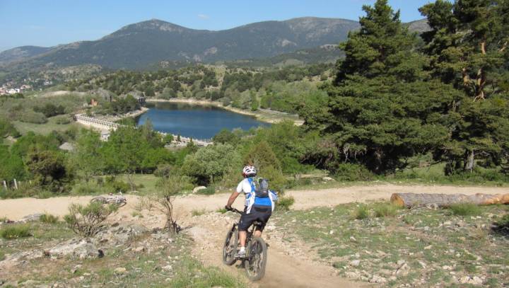 Navacerrada a golpe de pedal. Foto: Rubén Marcos, Flickr.