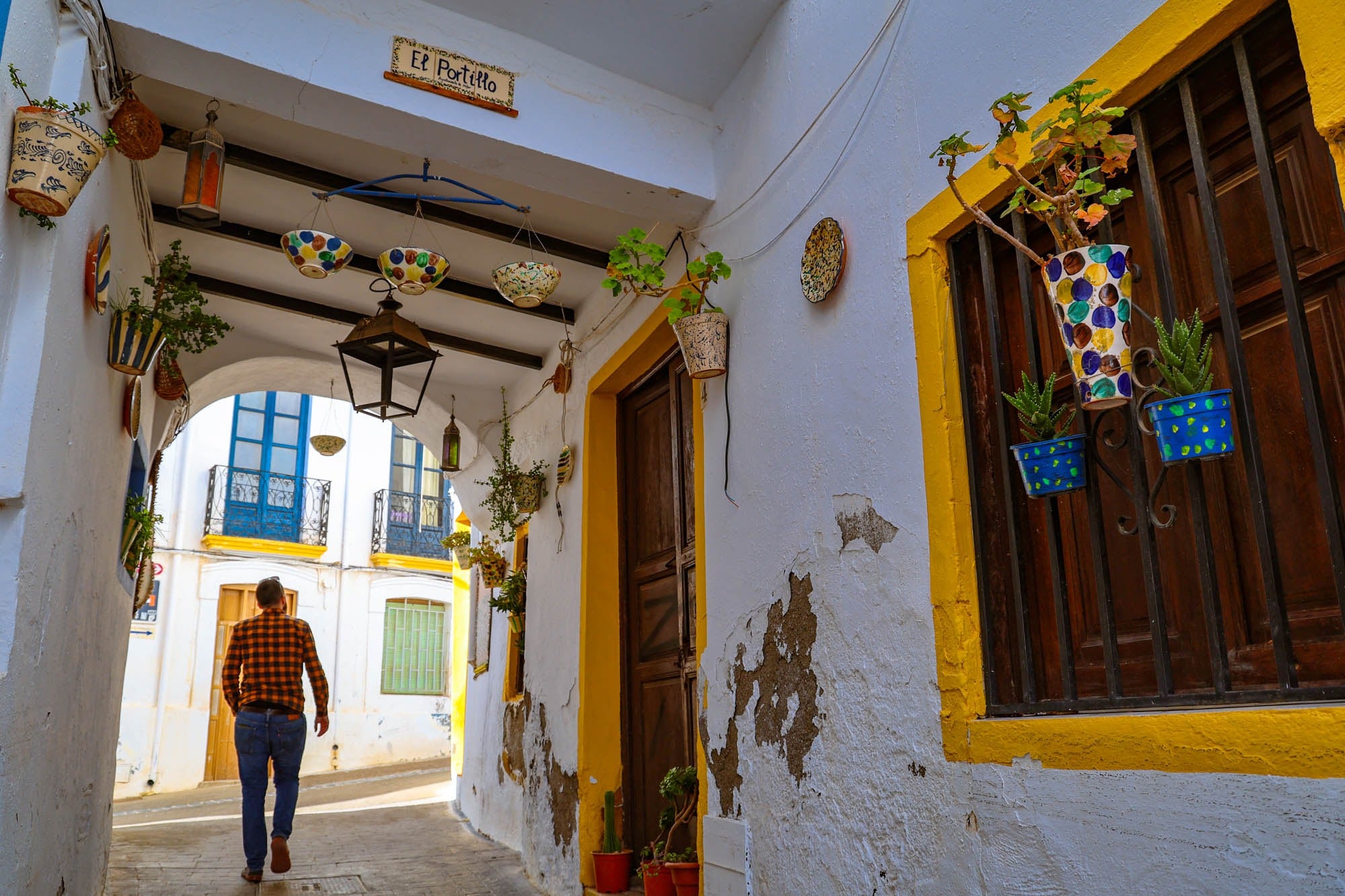 El Portillo, acceso al barrio de la Atalaya.