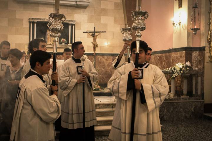 La religión, siempre presente. Verbena del Carmen. Foto: Manuel Ruiz Toribio.