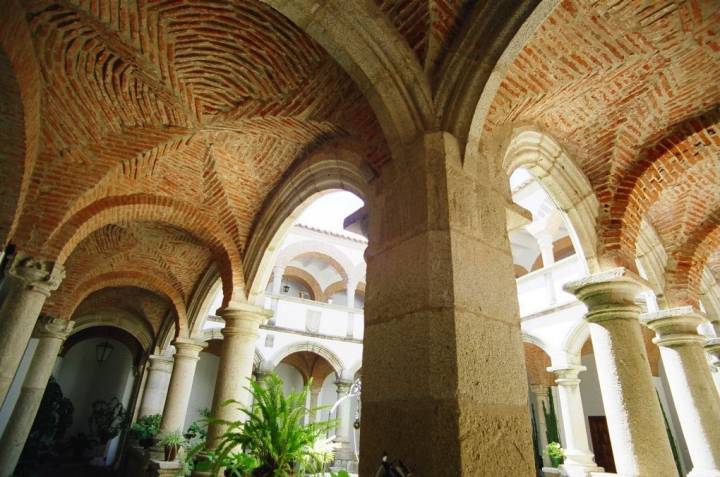 Convento Madre de Dios, Coria. Foto: Karpint.
